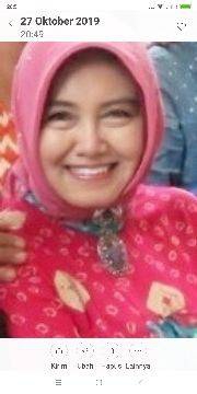 Niniek  Lestari Sakura