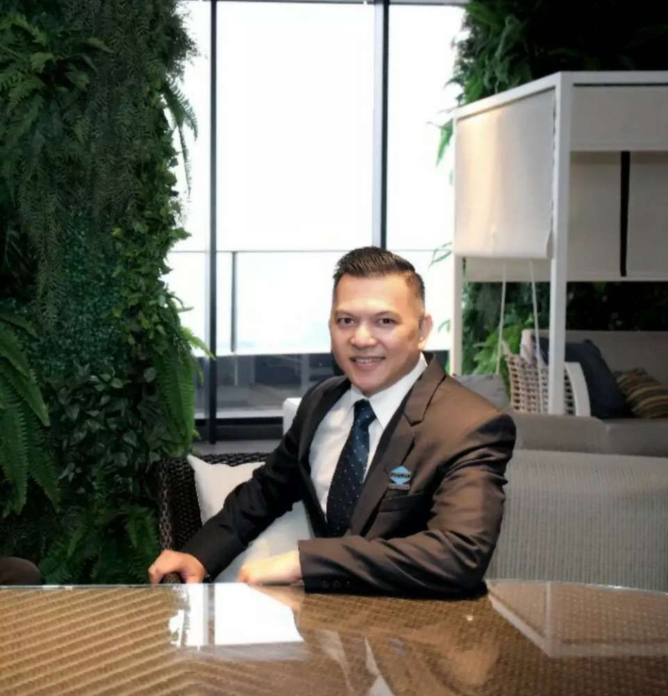 adri wongkar
