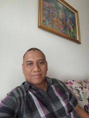 Reza Akuba