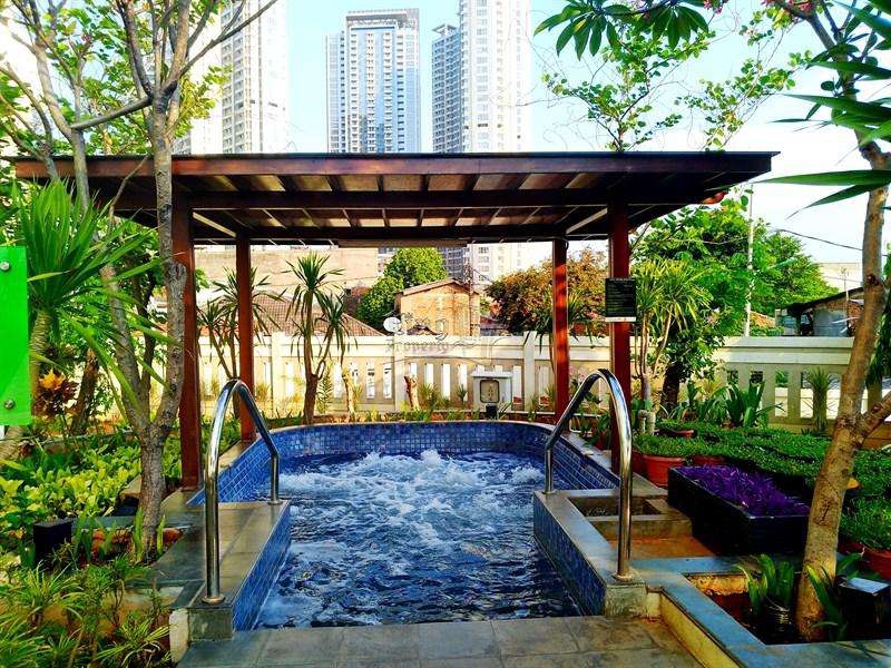 endah king property