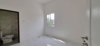Dijual Rumah Full Renovasi Cluster Mahagoni Park