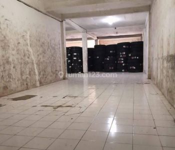 Gudang di Pergudangan Waringin. Pluit Sudah Renovasi SHM 180 m2