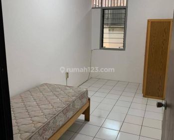 Dhyana Rumah Jalan 2 Mobil Uk 4x17m di Jelambar