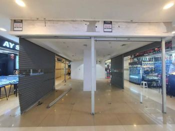 Sewa 4 toko kios gandeng lantai LG tangcity mall kota tangerang helmet