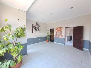 Guest House 4 Lantai di Area Canggu Dekat Pantai Echo Beach