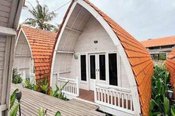 Bukaroom " JUAL Bungalow  Kayu Cantik Unik "