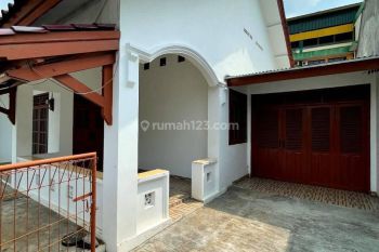 Rumah di Perwira Sari Villa Mas Garden Bekasi Utara