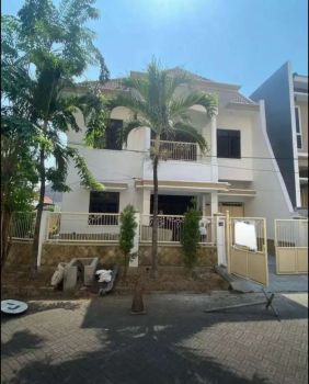 Manyar Tirtoasri Murah dua lantai