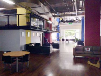 Gedung bagus di lokasi super strategis, 5mnt dari MRT Lebak Bulus