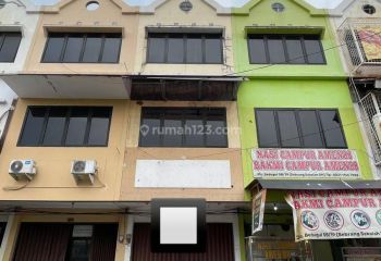 Disewakan Ruko Daanmogotbaru , 3 Lantai , Siap Pakai , Cocok Untuk Usaha Dan