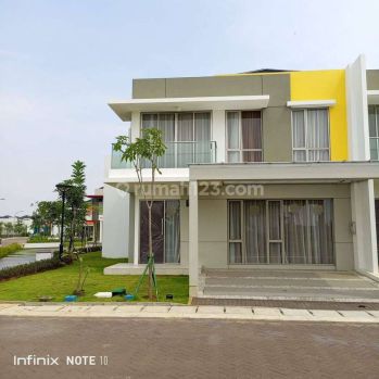SEWA RUMAH PIK 2 UKURAN 8X10 HOEK CLUSTER BAGUS 2 LANTAI TERMURAH