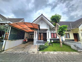 Disewakan rumah di Jalan Magelang Jombor dekat UGM,TUGU JOGJA,PALAGAN