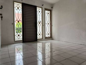 DIJUAL CEPAT Rumah Metro Permata I, 2 Lantai, Karang Mulya, Tangerang.