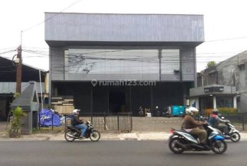 Gudang Strategis Siap Pakai di Jl Tumenggung Suryo Malang