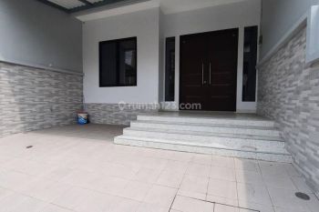 Rumah 2 Lantai Siap Huni di Kelapa Gading