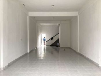 Dijual Ruko 3 Lantai Full Keramik di Jl Bukit Barisan Tenayan Raya