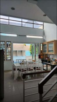 Dijual rumah hook di taman senayan bintaro jaya sektor 9.