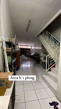 Ruko Siap Pakai Dekat Kawasan Bisnis di Gedong Panjang