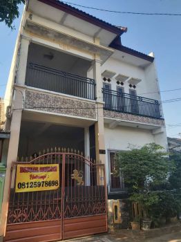 DIJUAL RUMAH KARANG INDAH TENGAH KOTA TUBAN 2 LANTAI MURAH