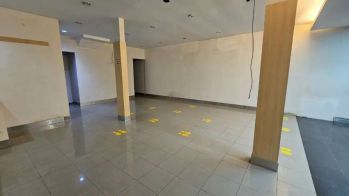 Disewakan Ruko Gandeng 2.5Lantai pinggir Jalan raya Duren sawit