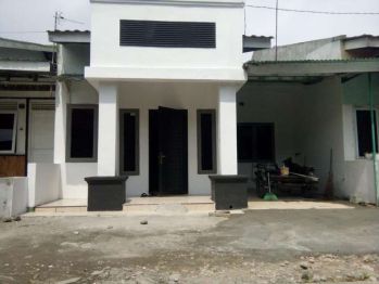 DISEWAKAN RUMAH DIJALAN GARU 1