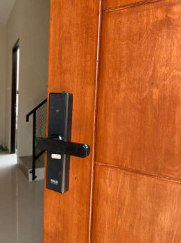 Rumah mewah 2 lantai raishtown