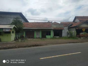 Mainroad Jalan Propinsi Cirebon - Bandung Untuk Usaha