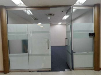 Sewa Kantor Plaza Sentral Luas 128 m2 Partisi Sudirman Jakarta Selatan