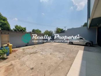 Bangunan Ruko / Workshop di Jl Akses Tol Cimanggis Tapos Leuwinanggung