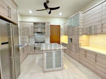 Disewakan Rumah Di Area Pondok Indah Jakarta Selatan STD484