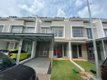 Di sewakan rumah golf island