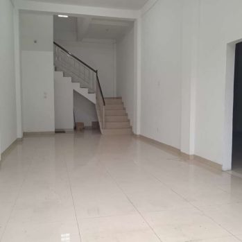 Di sewakan ruko rendeng Di jl mainroad sayap dago