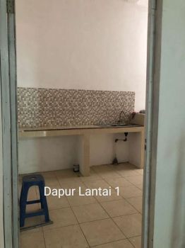 DISEWAKAN RUKO 2 LANTAI 2 KT, 2 KM, 5×15