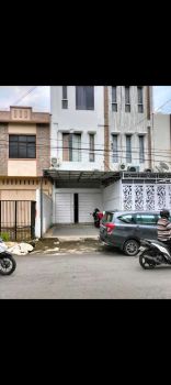 3.60. MP. Disewakan Ruko di Jalan Onta Baru, Makassar.