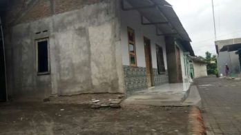 Dikontrakan Rumah milik pribadi