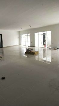 Ruang Usaha Mainroad Nanjung Parkir Luas