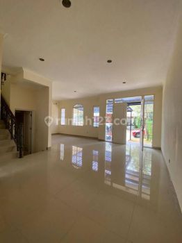 Rumah di Green Lake City, West Europe, 8x15, Shm, Unfurnished.