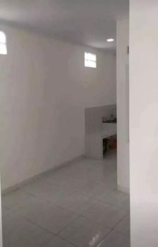 Kontrakan 2 kamar tidur dekat dengan stasiun LRT jatibening baru