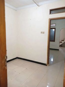 Dikontrakkan rumah sistem cluster