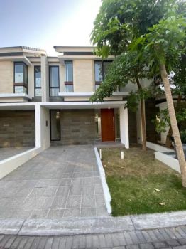 Termurah Dijual Rumah Northwest Lake, Dekat Danau