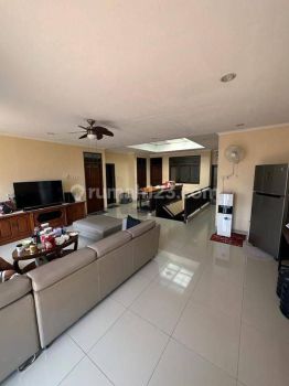 Di Jual Rumah Sunter 2 Lantai, Dalam Komplek Siap Huni