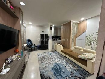 Rumah 2 Lantai Bagus di Graha Raya, Tangerang Hnd