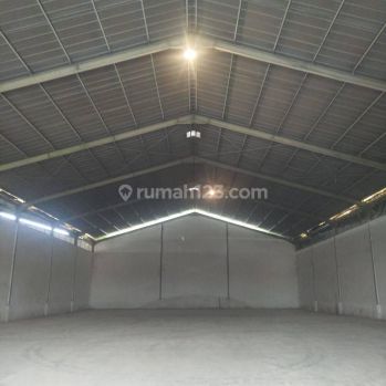 Gudang siap huni 2 jejer pergudangan Tambak langoon