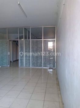 Ruko Terawat Nyaman dan Aman di Mainroad Inhoftank Bandung