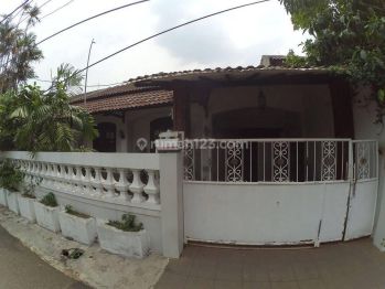 Rumah Klasik Bendi Tanah Kusir Jaksel Dijual Cepat
