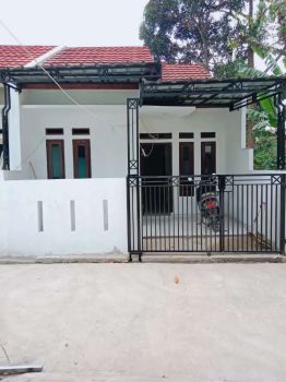 Rumah minimalis di jembatan serong Cipayung Depok