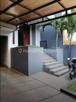 Rumah Cantik Furnished Intercon Jakarta Barat