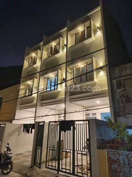 Di Jual Baru 3 Lantai Di Taman Ratu Jakarta Barat