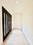 thumbnail-stand-alone-minimalist-house-4-bedroom-in-cilandak-owhan-2