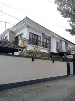 Rumah 2 Lantai Di Renon Pusat Kota Denpasar Lc